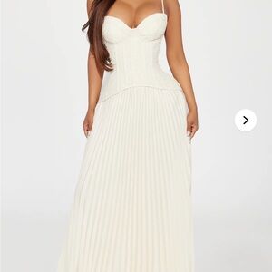 Daniella Lace Corset Pleated Maxi Dress - Cream